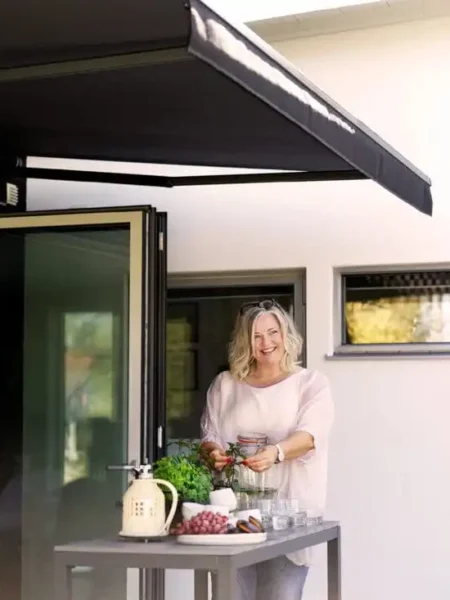 Terrassmarkis Lasse på altan